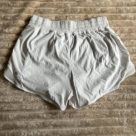 Lululemon Hotty Hot High Rise Long Inseam 4” - Picture 2 of 5